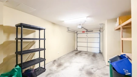 Hallway Photo of 1 9420 Ferndale Road, Richmond, BC