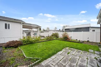 Outdoor Patio Photo of 238 27111 Avenue, Langley, BC