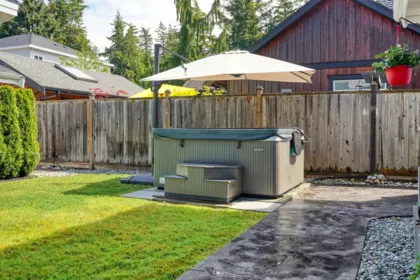 Front Yard Photo of 13171 15a Avenue, Surrey, BC