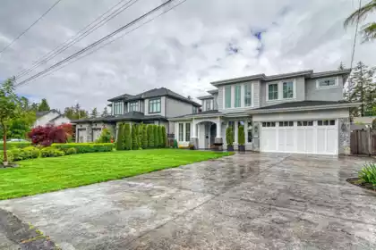 Hot Tub / Spa Photo of 13171 15a Avenue, Surrey, BC