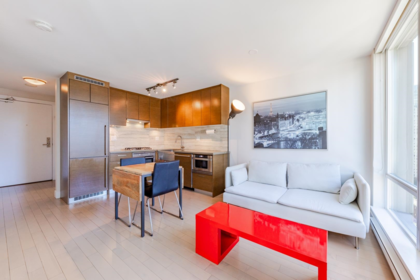 Kitchen Island Photo of 1106 535 Smithe Street, Vancouver, BC