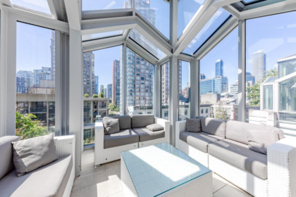 Outdoor Deck Photo of 1106 535 Smithe Street, Vancouver, BC
