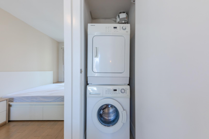 Powder Room Photo of 1106 535 Smithe Street, Vancouver, BC