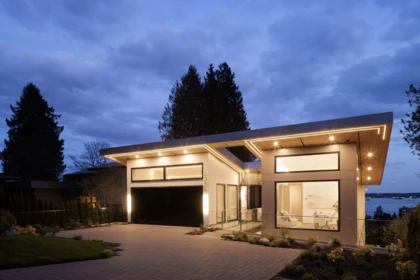 Garden / Landscaping Photo of 2356 Ottawa Avenue, West Vancouver, BC
