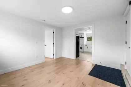 Mudroom Photo of 9360 Pinewell Crescent, Richmond, BC
