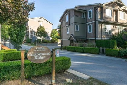 Front Yard Photo of 48 11252 Cottonwood Drive, Maple Ridge, BC
