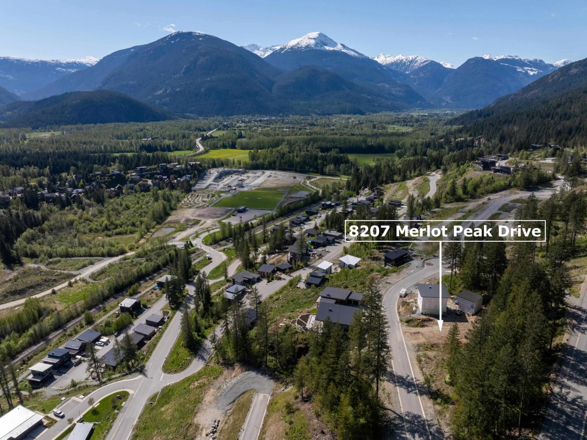 Exterior Front Photo of 8207 Merlot Peak Drive, Pemberton, BC