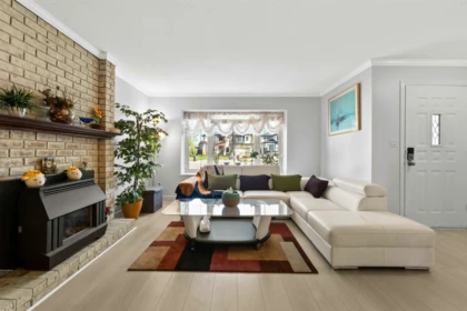 Breakfast Nook Photo of 17918 56a Avenue, Surrey, BC