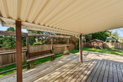 Front Yard Photo of 17918 56a Avenue, Surrey, BC