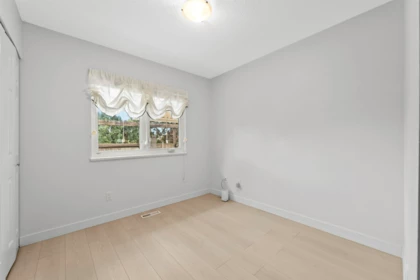 Garage Interior Photo of 17918 56a Avenue, Surrey, BC