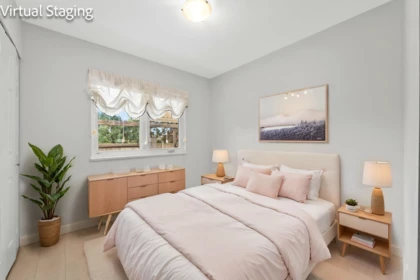 Hallway Photo of 17918 56a Avenue, Surrey, BC