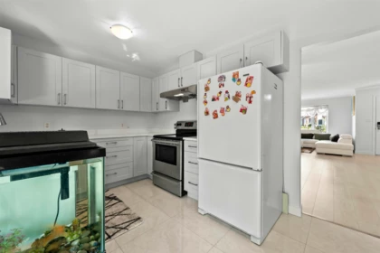 Laundry Room Photo of 17918 56a Avenue, Surrey, BC