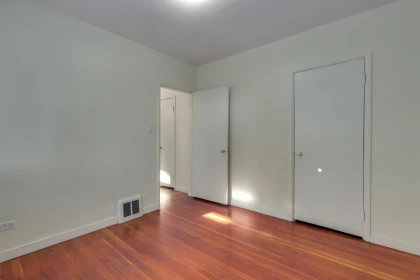 Basement Recreation Room Photo of 509 E Keith Road, North Vancouver, BC