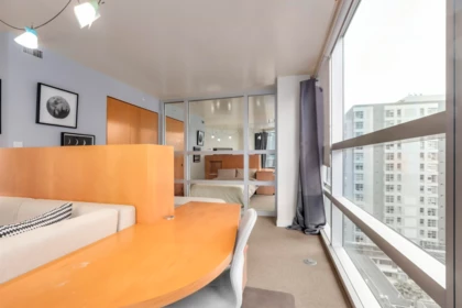 Breakfast Nook Photo of 1404 1050 Burrard Street, Vancouver, BC