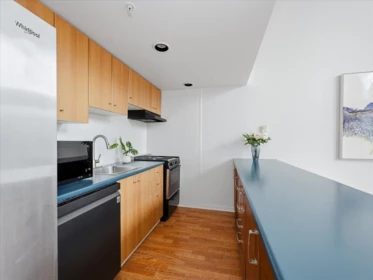 Breakfast Nook Photo of 512 933 Seymour Street, Vancouver, BC