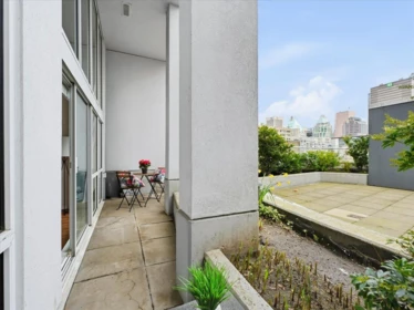 Office / Den Photo of 512 933 Seymour Street, Vancouver, BC