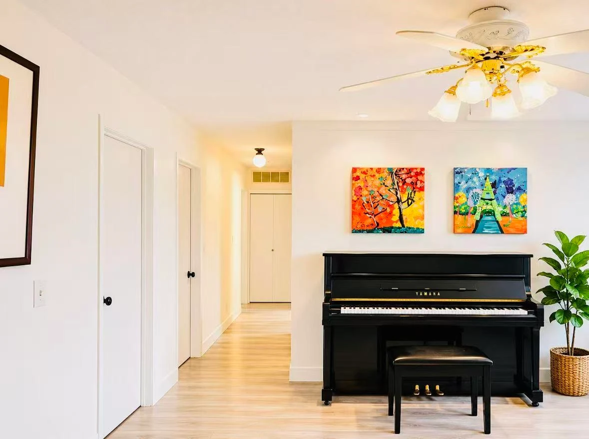 Dining Area Photo of 18106 32 Avenue, Surrey, BC