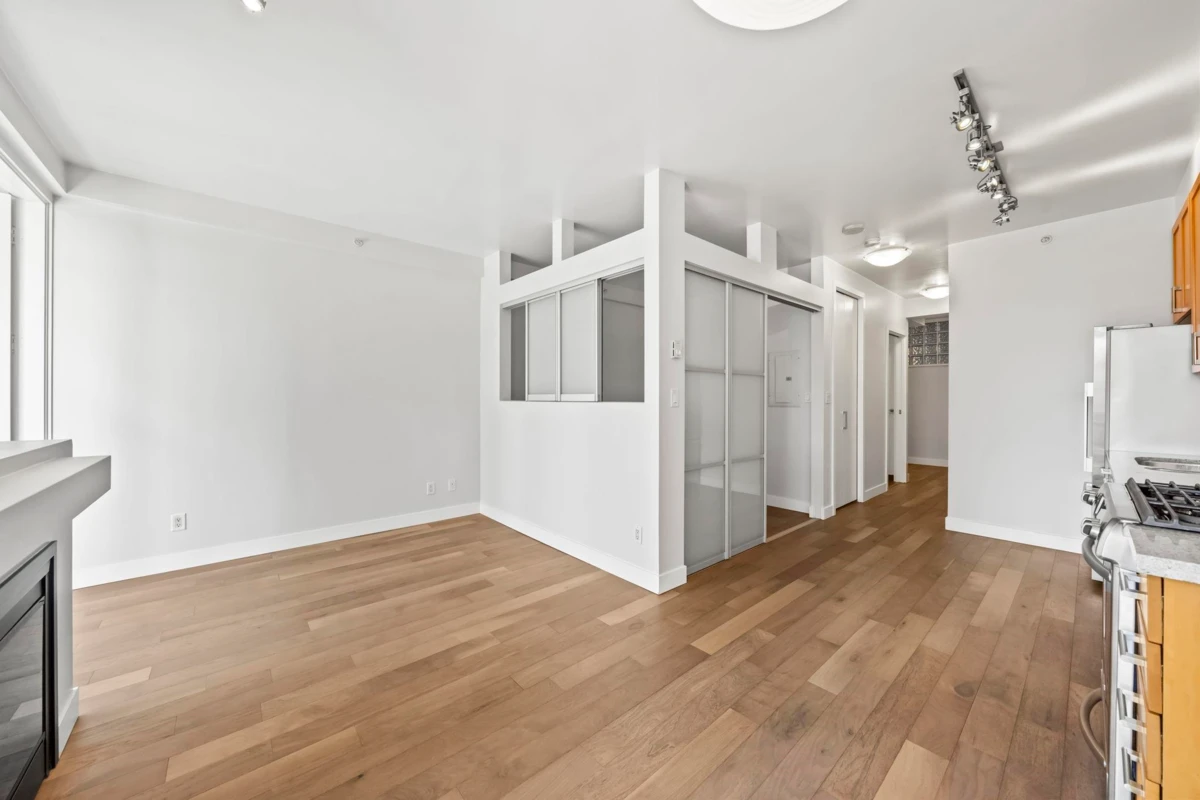 Family Room Photo of 304 2055 Yukon Street, Vancouver, BC