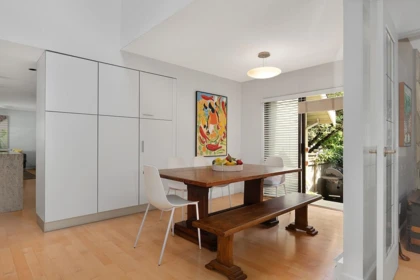 Kitchen Island Photo of 805 W 14th Avenue, Vancouver, BC
