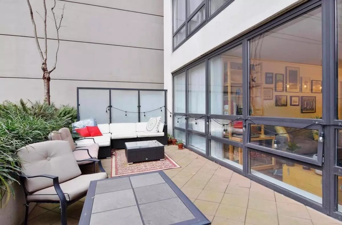 Exterior Rear Photo of 409 933 Hornby Street, Vancouver, BC