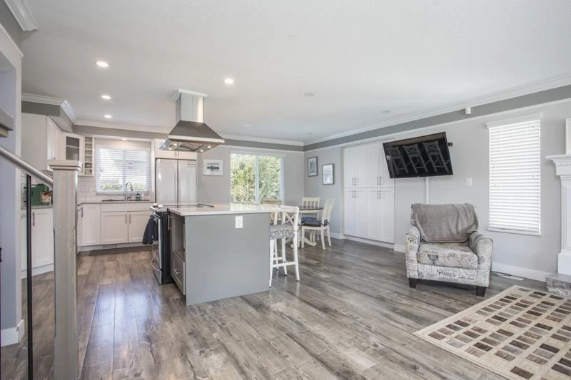 Dining Area Photo of 12181 Chestnut Crescent, Pitt Meadows, BC