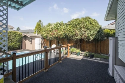Front Yard Photo of 12181 Chestnut Crescent, Pitt Meadows, BC