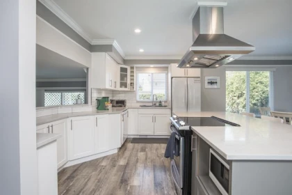 Kitchen Island Photo of 12181 Chestnut Crescent, Pitt Meadows, BC