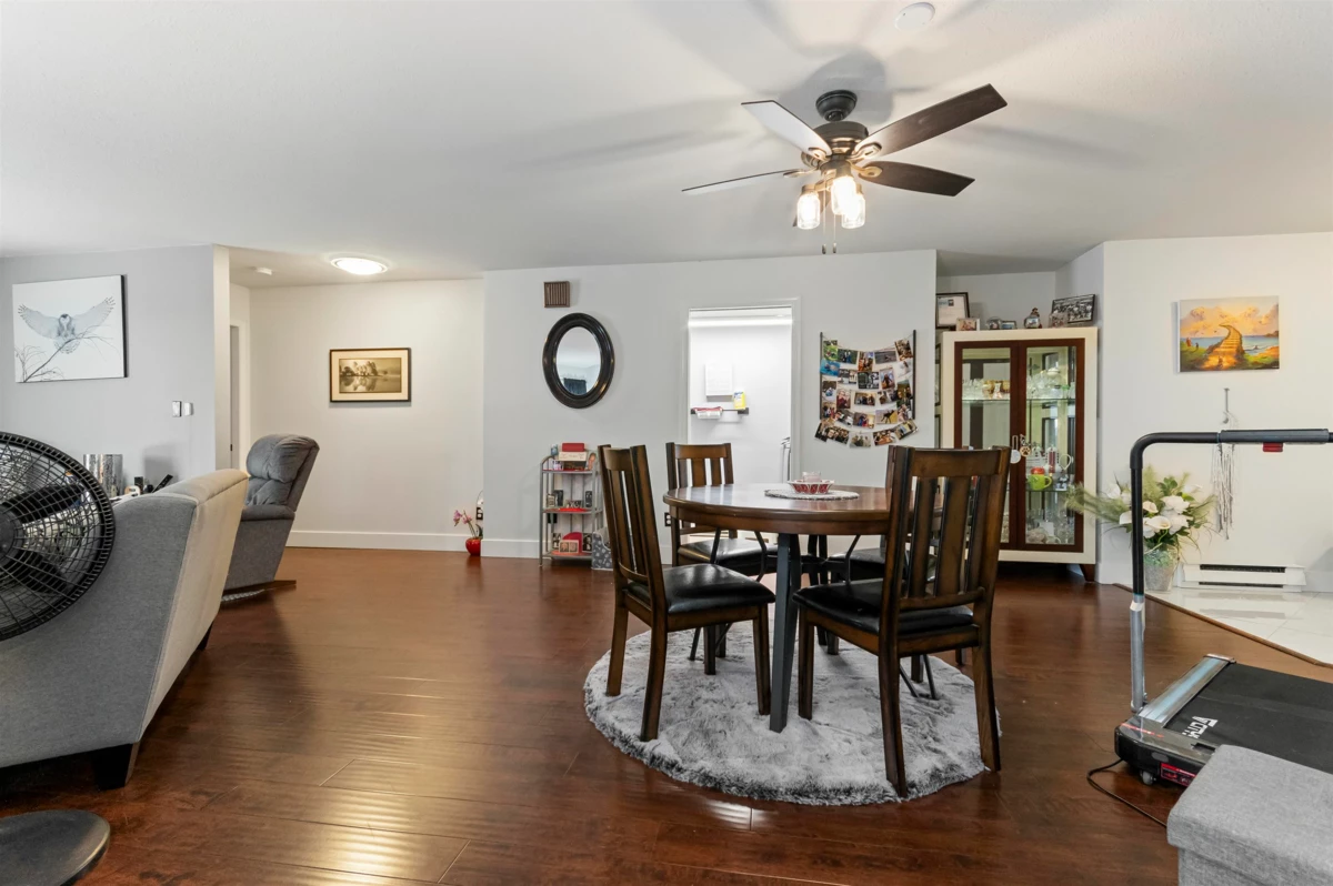 Dining Area Photo of 407 19645 64 Avenue, Langley, BC