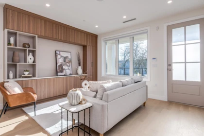 1 2943 E 44th Avenue, Vancouver, BC, Vancouver — Half Duplex for sale