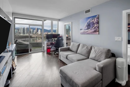 Breakfast Nook Photo of 1509 1618 Quebec Street, Vancouver, BC