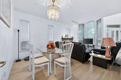 Kitchen Photo of 6 8693 No. 3 Road, Richmond, BC