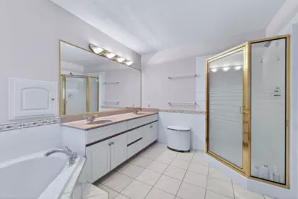 Loft / Bonus Room Photo of 6 8693 No. 3 Road, Richmond, BC