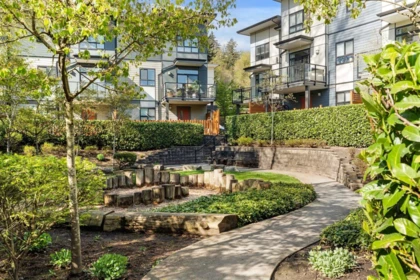 Garden / Landscaping Photo of 6 1968 North Parallel Road, Abbotsford, BC