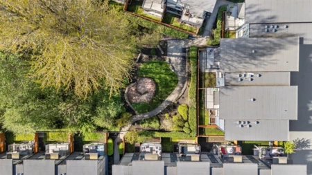 Hot Tub / Spa Photo of 6 1968 North Parallel Road, Abbotsford, BC