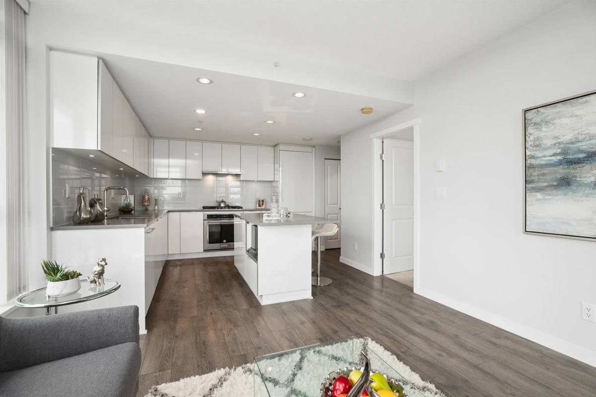 Family Room Photo of 1903 2388 Madison Avenue, Burnaby, BC