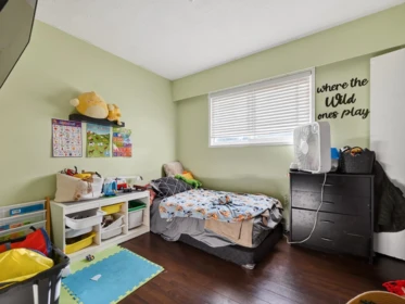 Walk-In Closet Photo of 2068 Ridgeway Street, Abbotsford, BC