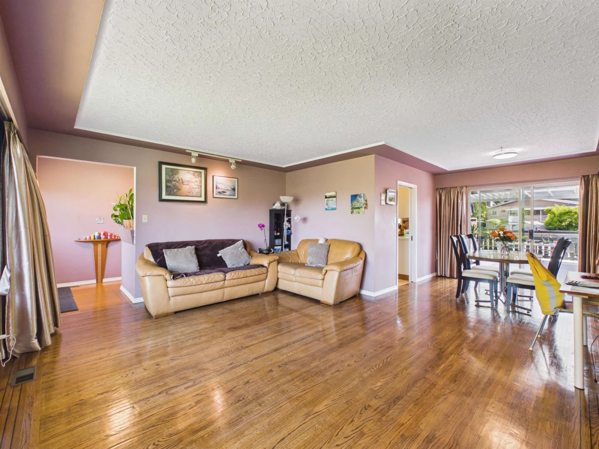 Dining Area Photo of 2336 Kensington Avenue, Burnaby, BC