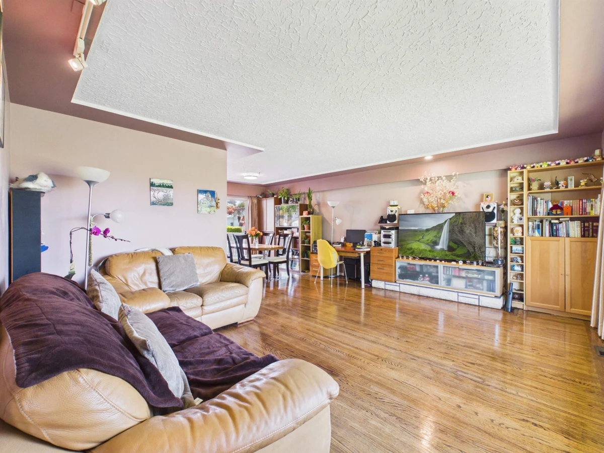 Living Room Photo of 2336 Kensington Avenue, Burnaby, BC