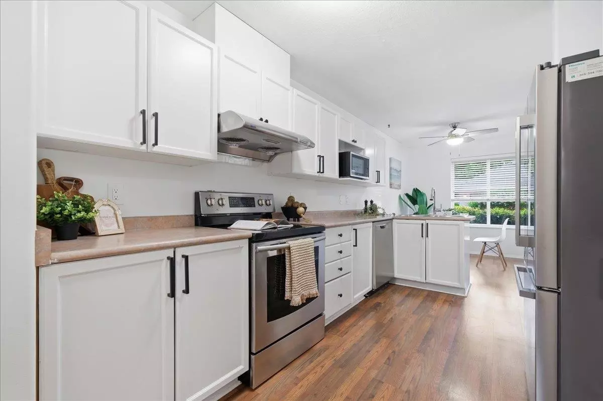 Dining Area Photo of 9 20985 Camwood Avenue, Maple Ridge, BC
