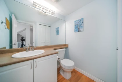 Office / Den Photo of 1 16388 85 Avenue, Surrey, BC