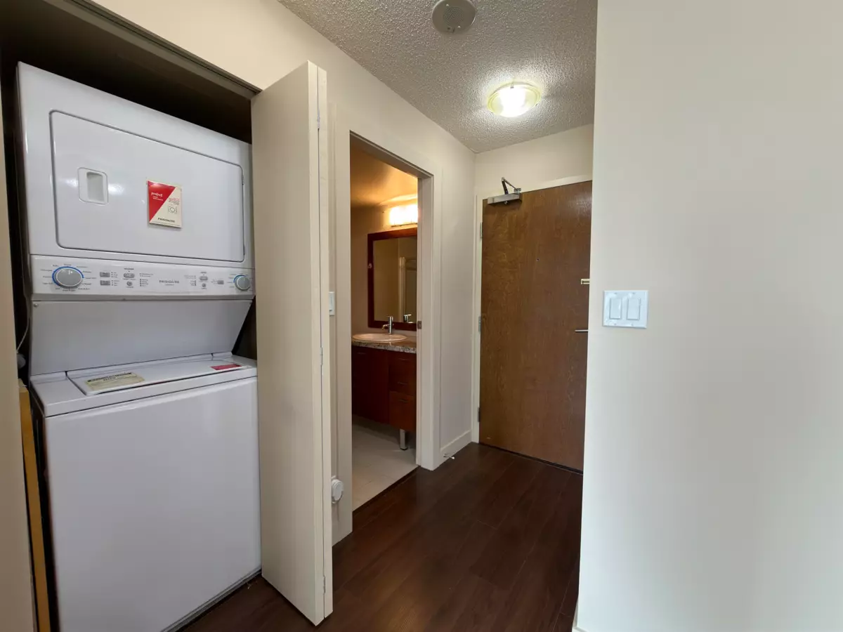 Family Room Photo of 808 8280 Lansdowne Road, Richmond, BC