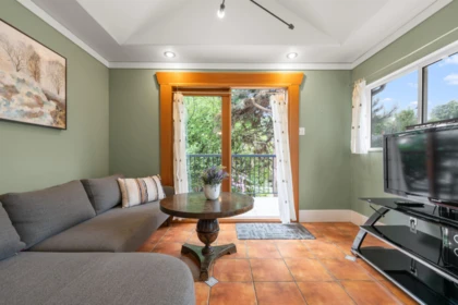 Breakfast Nook Photo of 2820 W 13th Avenue, Vancouver, BC