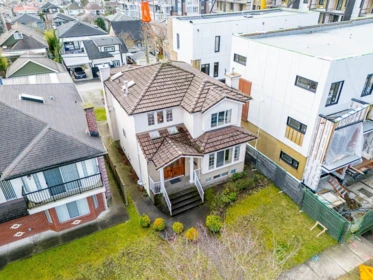 Outdoor Patio Photo of 726 E 56th Avenue, Vancouver, BC