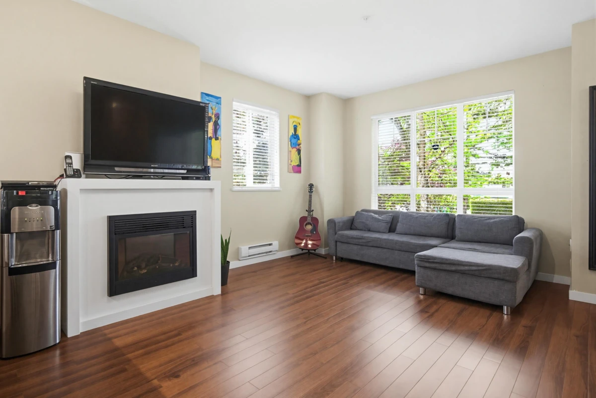 Dining Area Photo of 40 13239 Old Yale Road, Surrey, BC