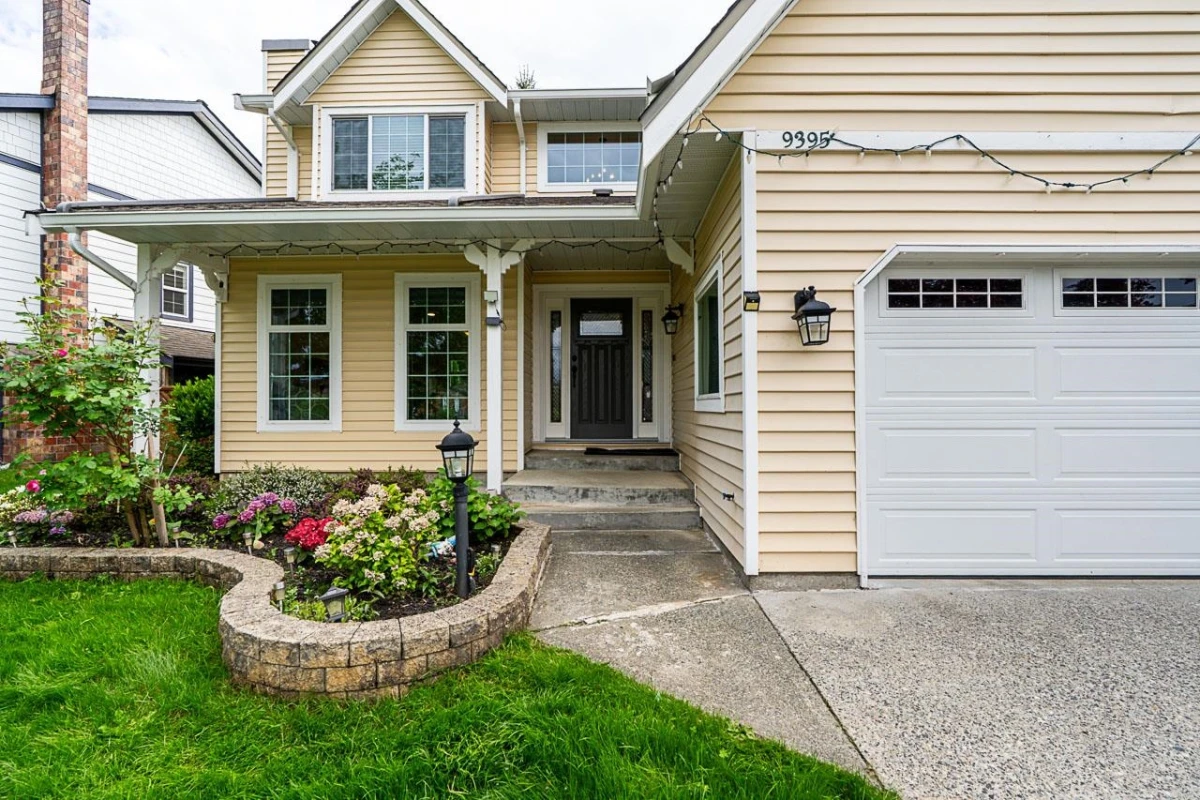 Family Room Photo of 9395 209b Street, Langley, BC