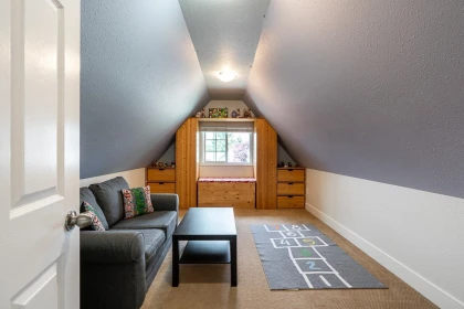 Mudroom Photo of 9395 209b Street, Langley, BC