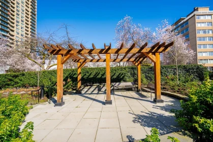 Hot Tub / Spa Photo of 204 1740 Comox Street, Vancouver, BC