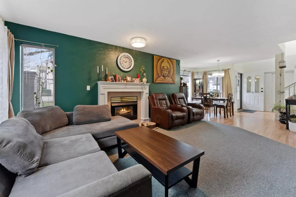 Family Room Photo of 51 15840 84 Avenue, Surrey, BC