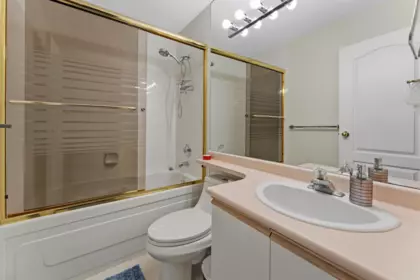 Entry Foyer Photo of 51 15840 84 Avenue, Surrey, BC