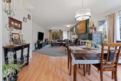 Kitchen Photo of 51 15840 84 Avenue, Surrey, BC